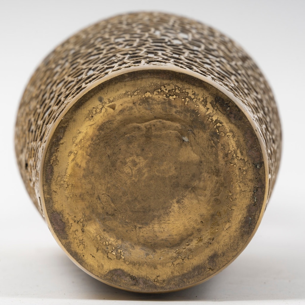 Grand vase amphore en céramique et laiton fondu des années 1950-60 4