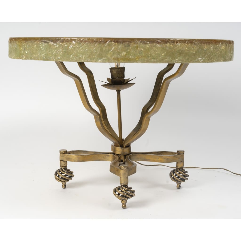 Table d’apppoint d’Accolay en résine et métal doré 3