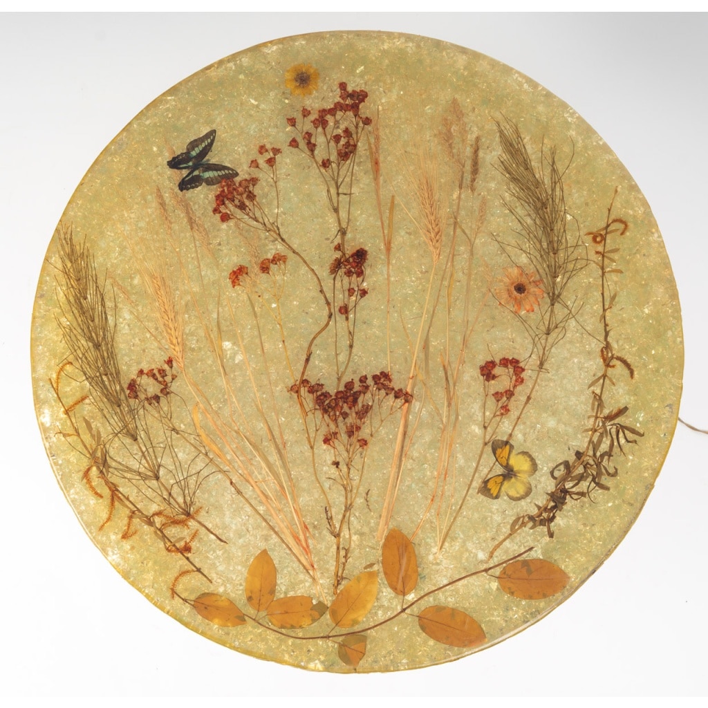 Table d’apppoint d’Accolay en résine et métal doré 6