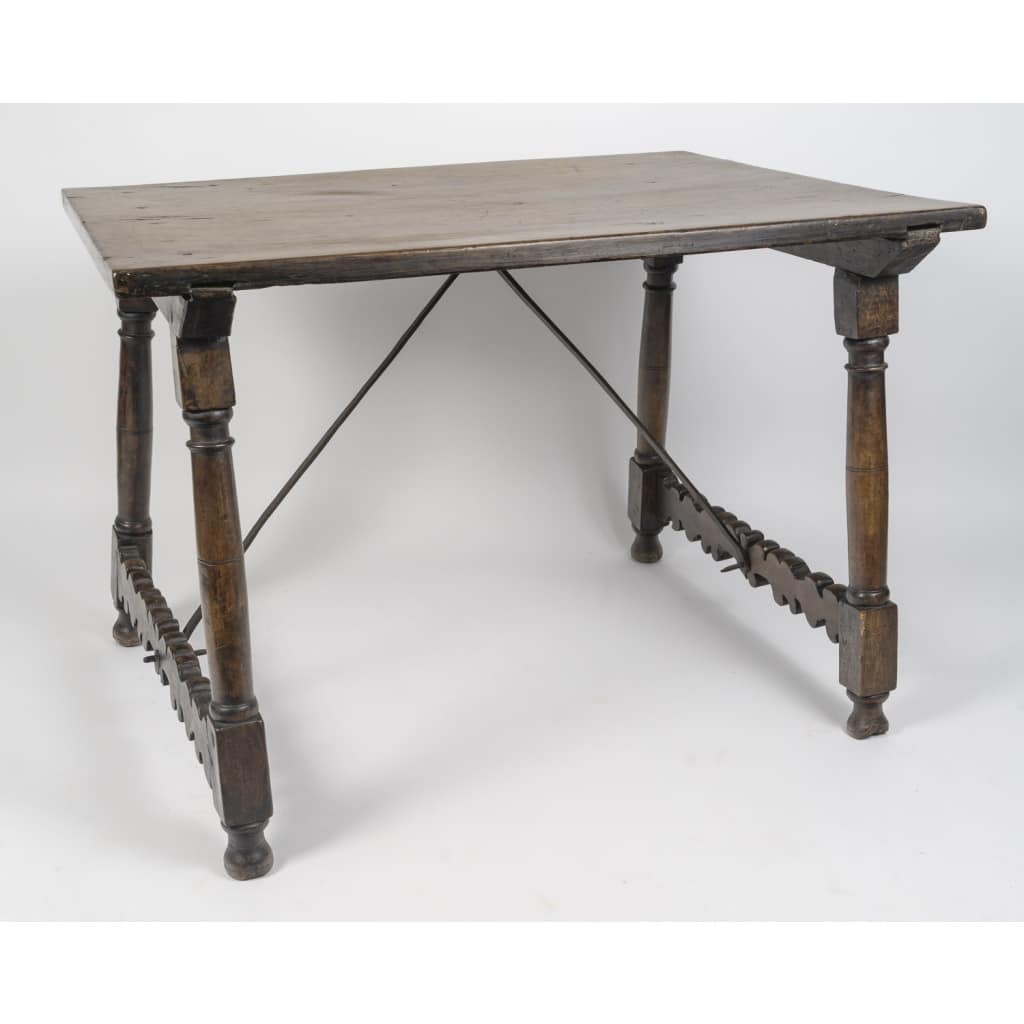 Table Bureau Espagnole en noyer du XVIIIème siècle 3