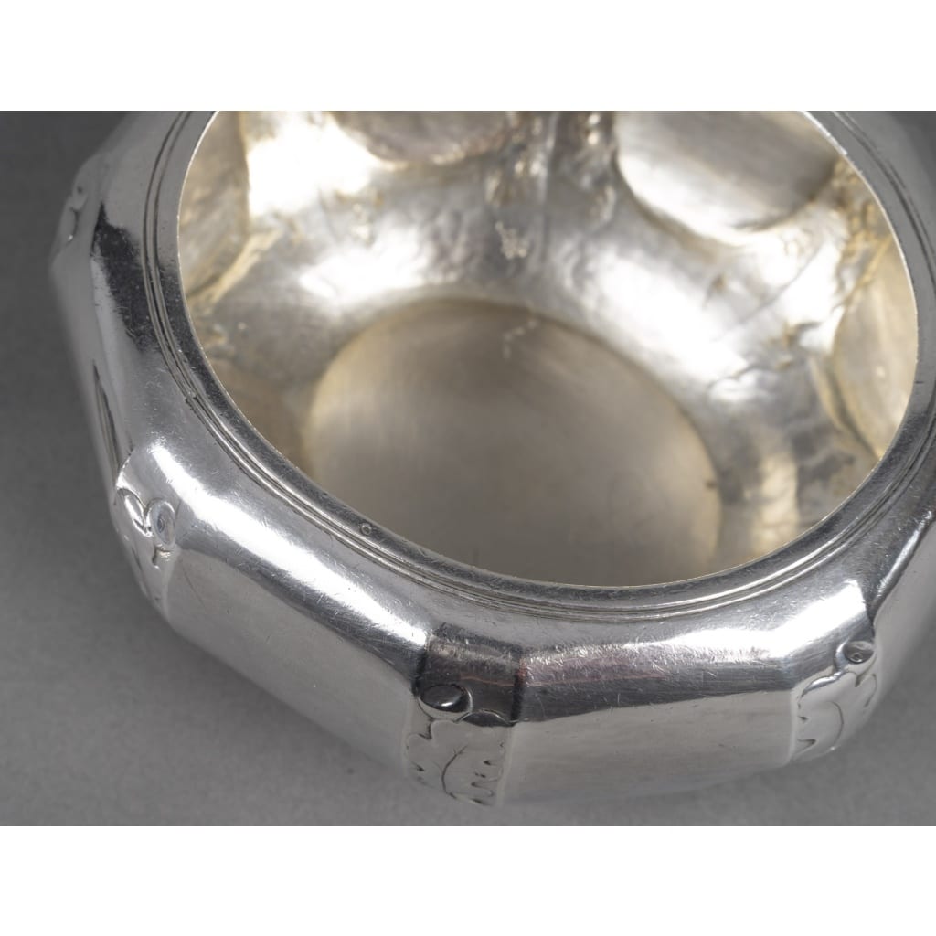 Georges LECOMTE – Boîte couverte en argent massif vers 1925 12 Georges LECOMTE – Boîte couverte en argent massif vers 1925 12