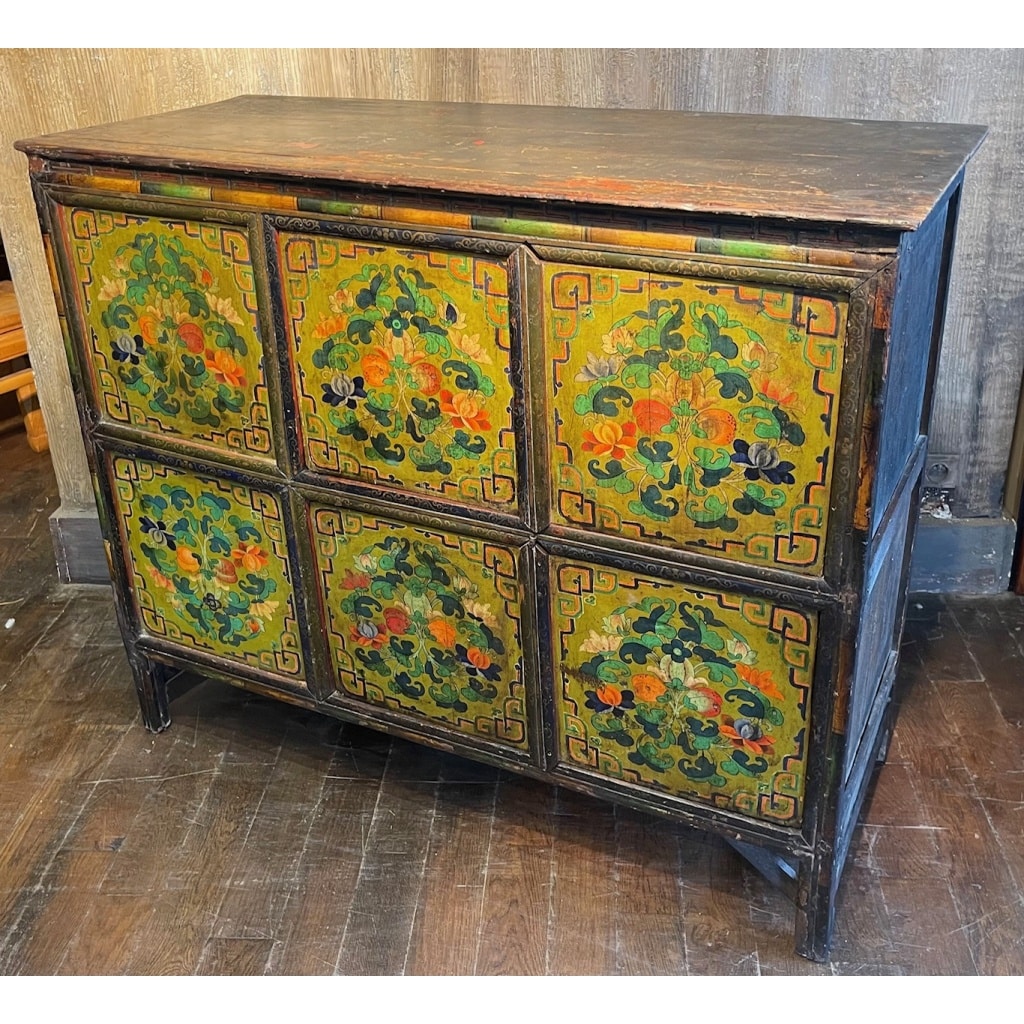 Buffet tibétain 4 portes 4 Buffet tibétain 4 portes 4