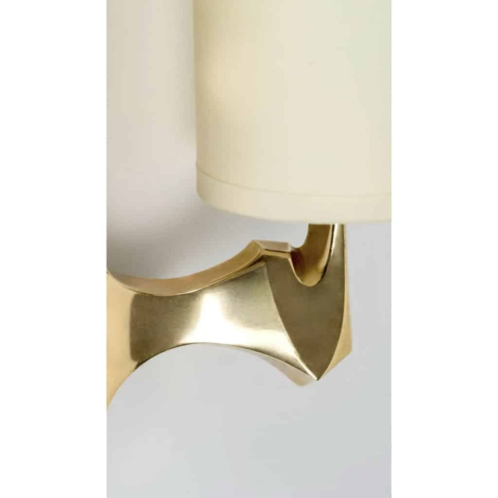 1950 Paire d’appliques en bronze et opaline de la Maison Arlus. 4