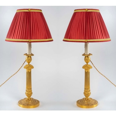 Paire de Flambeaux d’Époque Restauration en Bronze Finement Ciselé et Doré Montés en Lampes vers 1820 2