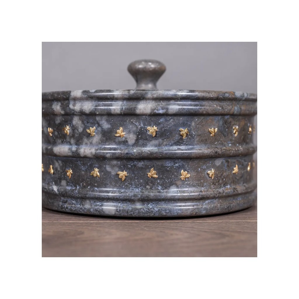 Drageoir aux abeilles en marbre gris et noir 3