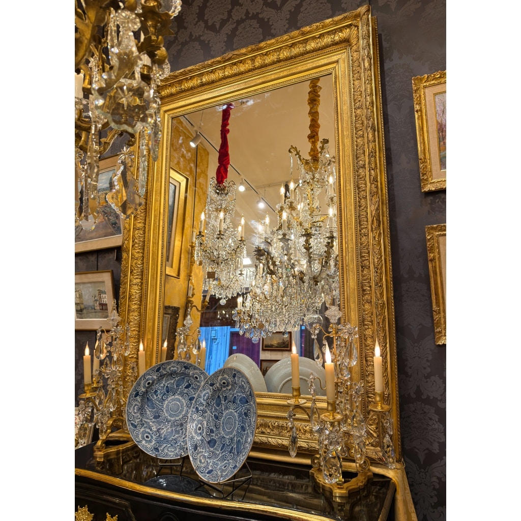 Grand miroir Louis XVI en bois sculpté et doré de la fin du XVIIIème siècle 2 Grand miroir Louis XVI en bois sculpté et doré de la fin du XVIIIème siècle 2