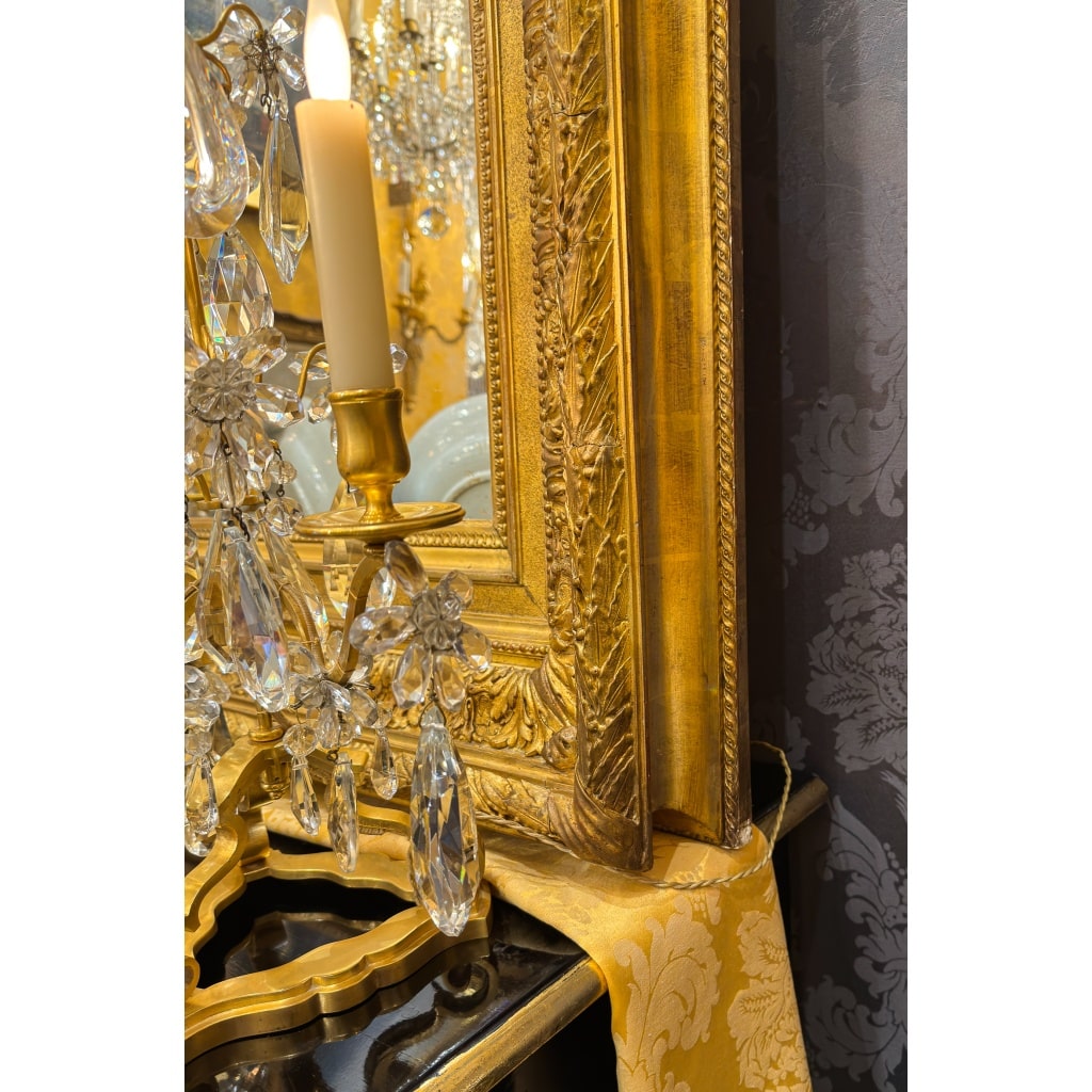 Grand miroir Louis XVI en bois sculpté et doré de la fin du XVIIIème siècle 12 Grand miroir Louis XVI en bois sculpté et doré de la fin du XVIIIème siècle 12
