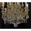 Lustre signé Baccarat de style Louis XVI en bronze doré et décor de cristal taillé vers 1870-1880 23