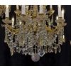 Lustre signé Baccarat de style Louis XVI en bronze doré et décor de cristal taillé vers 1870-1880 24