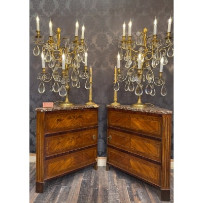 Hôtel du Comte Potocki Paire d’importantes girandoles en bronze doré et décor de cristal Baccarat vers 1890 2