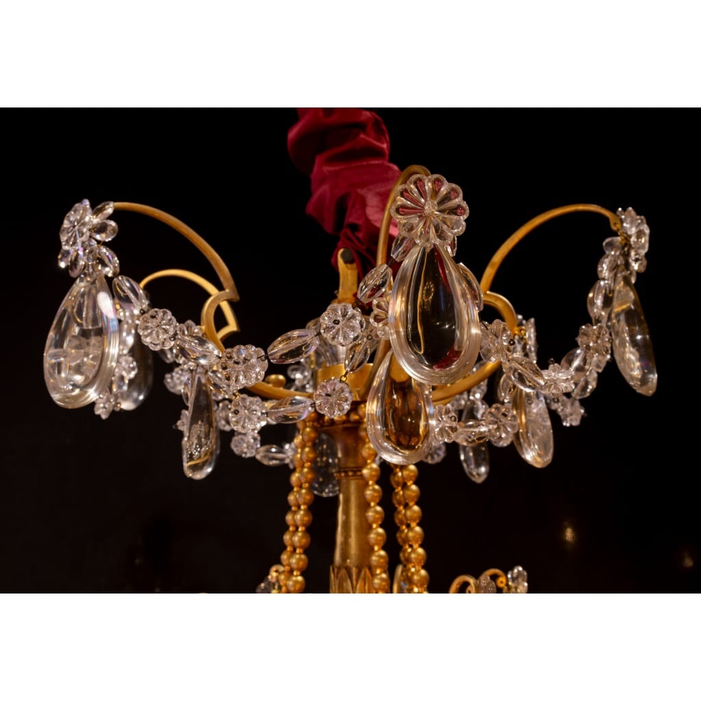 Lustre en bois et bronze doré de style Louis XVI à décor de cristal taillé vers 1880 3 Lustre en bois et bronze doré de style Louis XVI à décor de cristal taillé vers 1880 3
