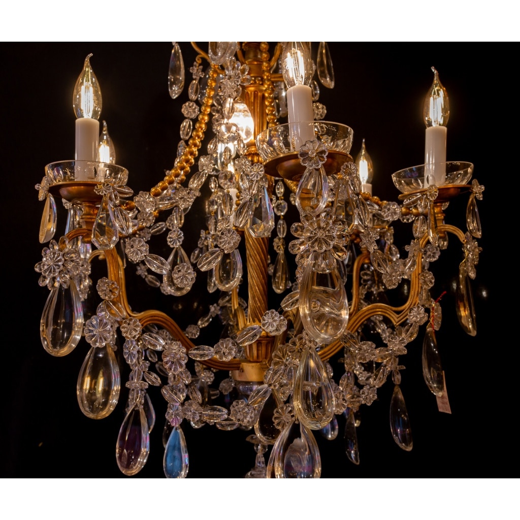 Lustre en bois et bronze doré de style Louis XVI à décor de cristal taillé vers 1880 7 Lustre en bois et bronze doré de style Louis XVI à décor de cristal taillé vers 1880 7