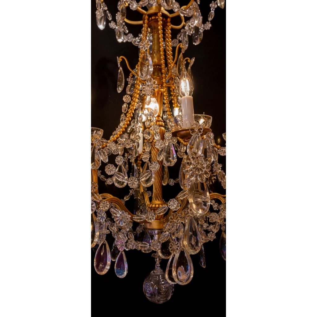 Lustre en bois et bronze doré de style Louis XVI à décor de cristal taillé vers 1880 9 Lustre en bois et bronze doré de style Louis XVI à décor de cristal taillé vers 1880 9