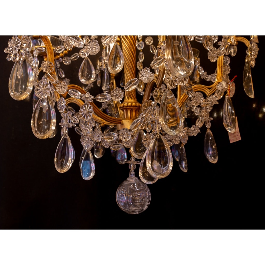 Lustre en bois et bronze doré de style Louis XVI à décor de cristal taillé vers 1880 12 Lustre en bois et bronze doré de style Louis XVI à décor de cristal taillé vers 1880 12