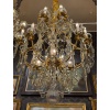 Important lustre signé Baccarat de style Louis XV en bronze doré et décor de cristal taillé vers 1880-1890 36 Important lustre signé Baccarat de style Louis XV en bronze doré et décor de cristal taillé vers 1880-1890 36