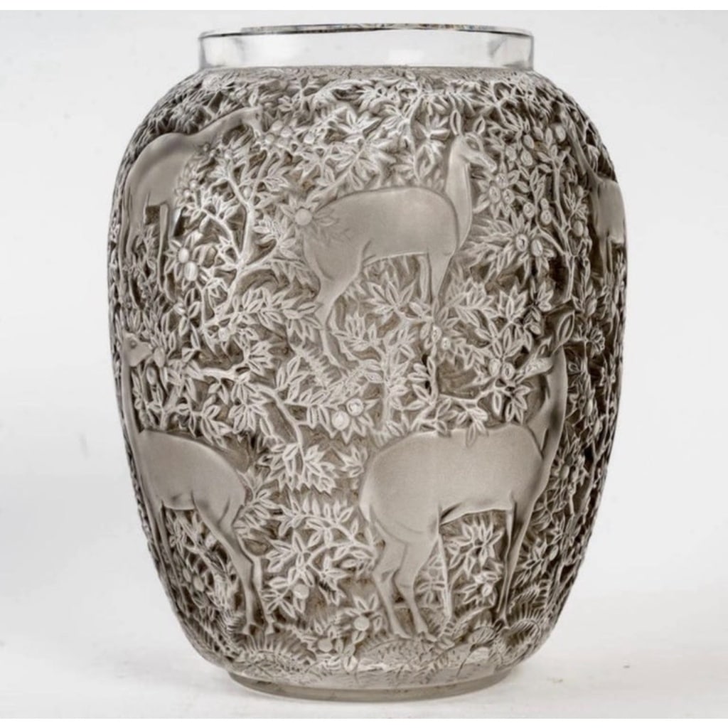 Vase « Biches » verre blanc patiné gris de René LALIQUE 3
