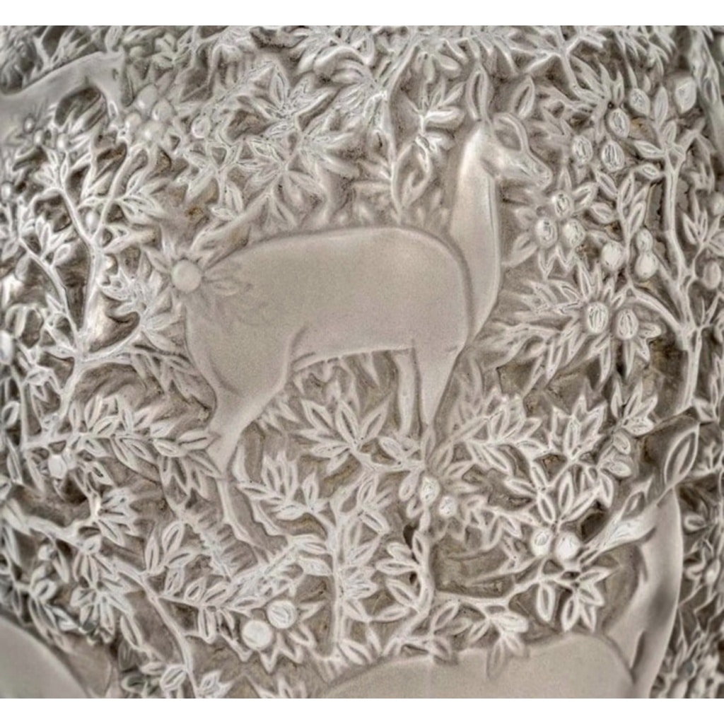 Vase « Biches » verre blanc patiné gris de René LALIQUE 4