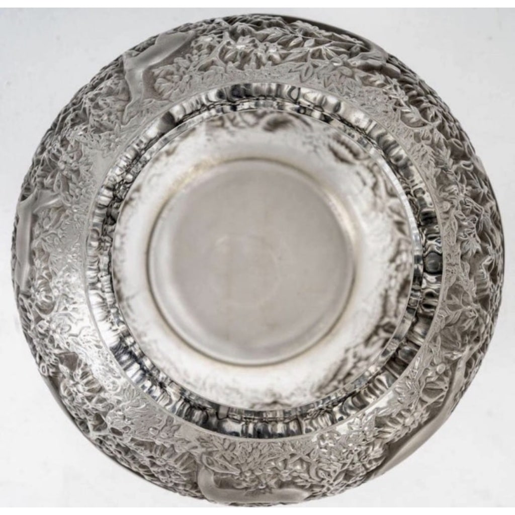 Vase « Biches » verre blanc patiné gris de René LALIQUE 5