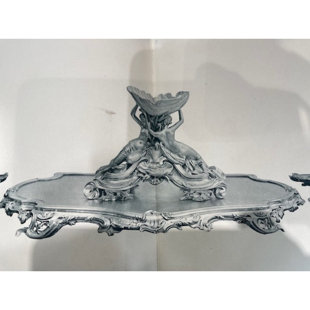 BOIN TABURET Centre de table en bronze argenté Epoque NAPOLEON III 25 BOIN TABURET Centre de table en bronze argenté Epoque NAPOLEON III 25