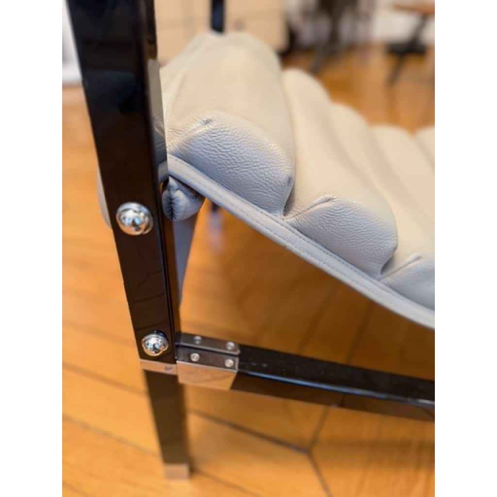 Eileen GRAY & ECART INTERNATIONAL (éditeur) Paire de fauteuils « Transat », modèle original créé circa 1926 9