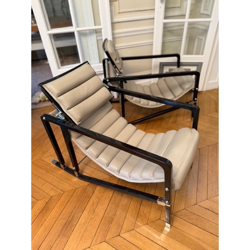 Eileen GRAY & ECART INTERNATIONAL (éditeur) Paire de fauteuils « Transat », modèle original créé circa 1926 10