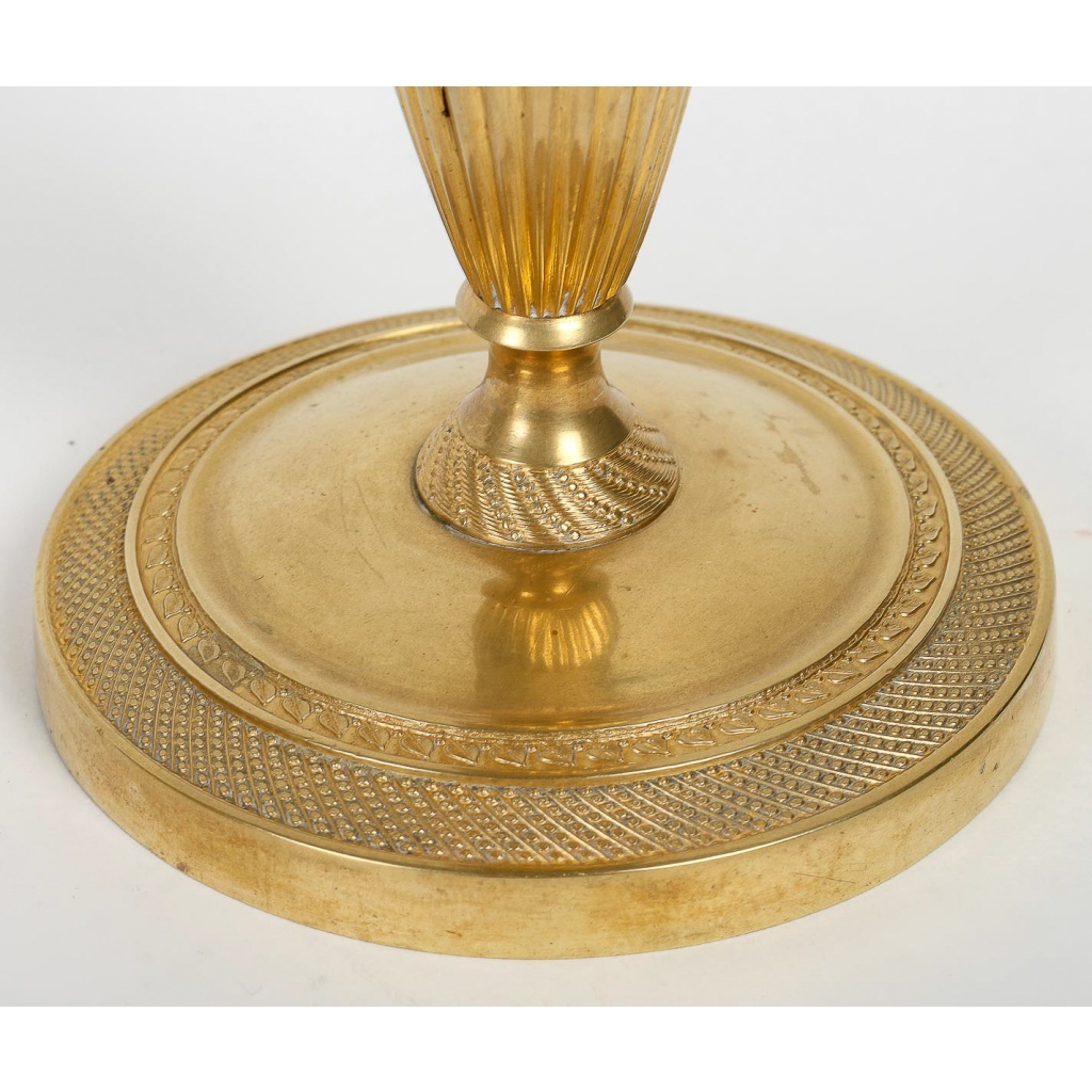 Paire de petits bougeoirs dit Ragot en bronze ciselé et doré époque Empire vers 1805-1815 5 Paire de petits bougeoirs dit Ragot en bronze ciselé et doré époque Empire vers 1805-1815 5