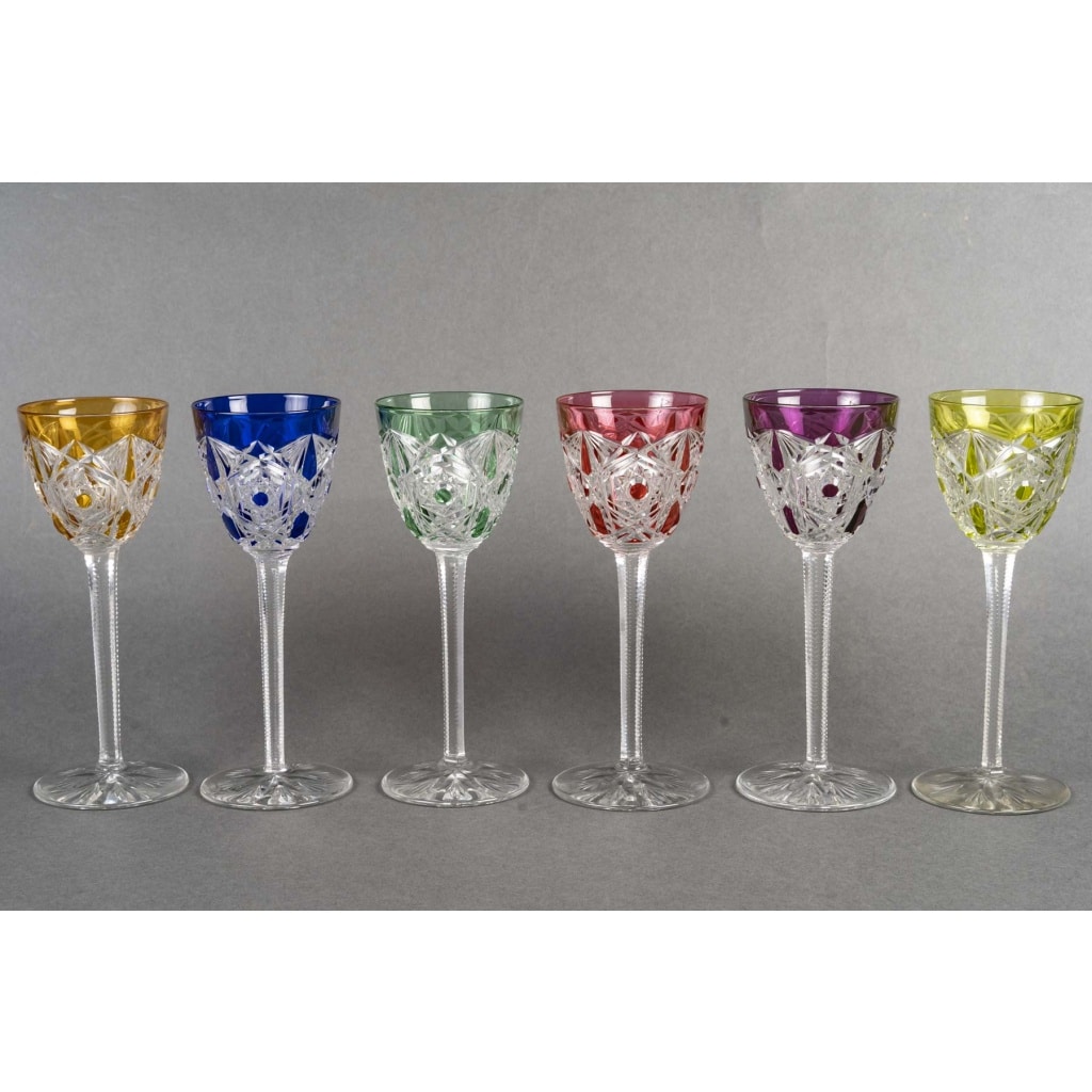 Cristallerie de Baccarat, 2 séries de 6 verres Roemers modèle « Lagny » 3 Cristallerie de Baccarat, 2 séries de 6 verres Roemers modèle « Lagny » 3