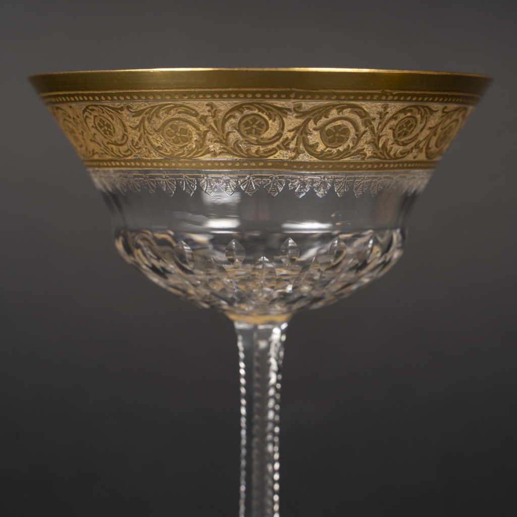Cristallerie Saint Louis Modèle Thistle 16 Coupes à Champagne et 16 Verres à Vin 6