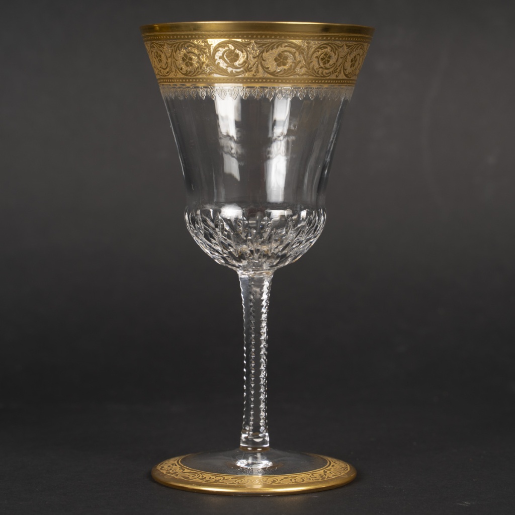 Cristallerie Saint Louis Modèle Thistle 16 Coupes à Champagne et 16 Verres à Vin 4