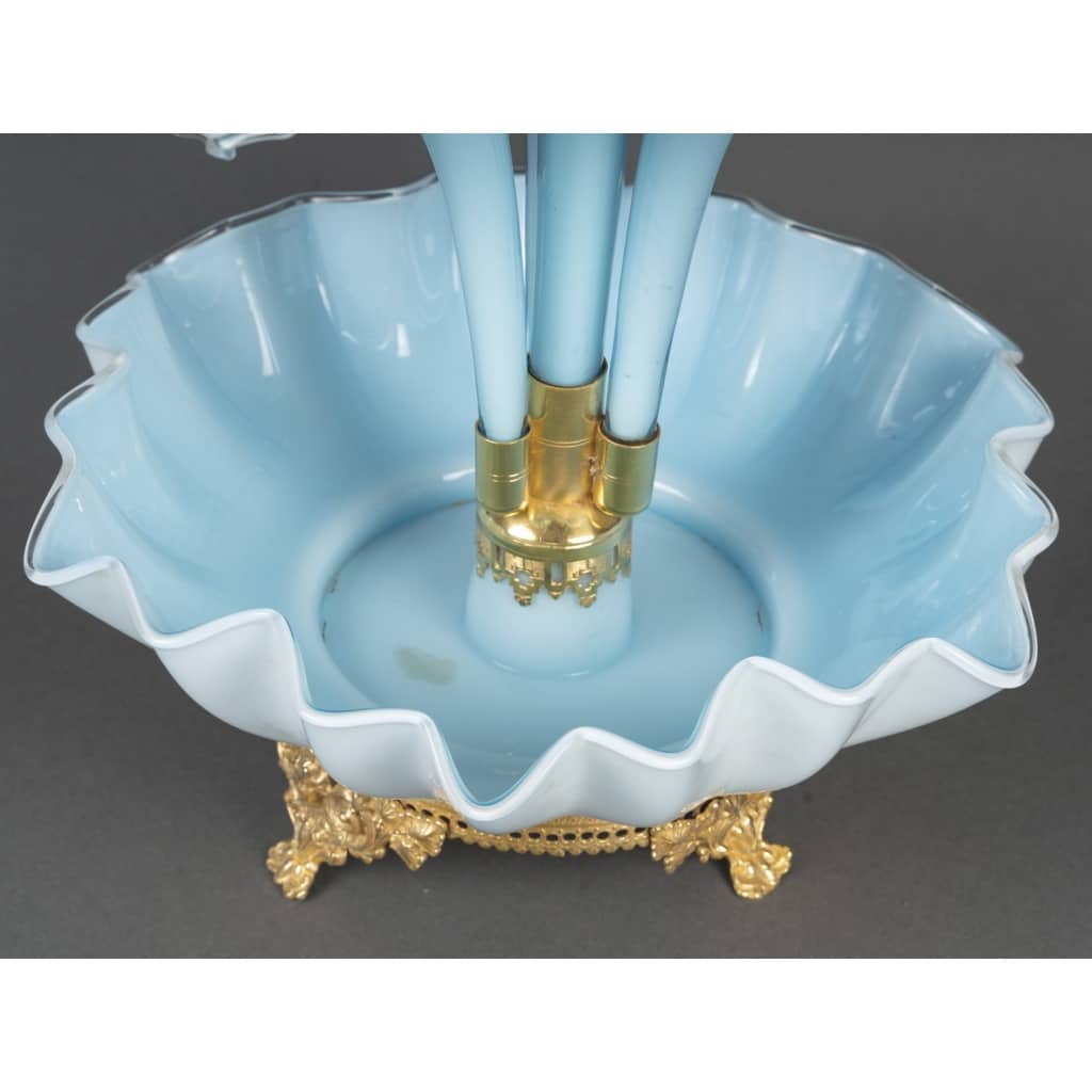 Fontaine décorative en opaline bleue et bronze doré – XIXᵉ siècle, style Napoléon III 4 Fontaine décorative en opaline bleue et bronze doré – XIXᵉ siècle, style Napoléon III 4