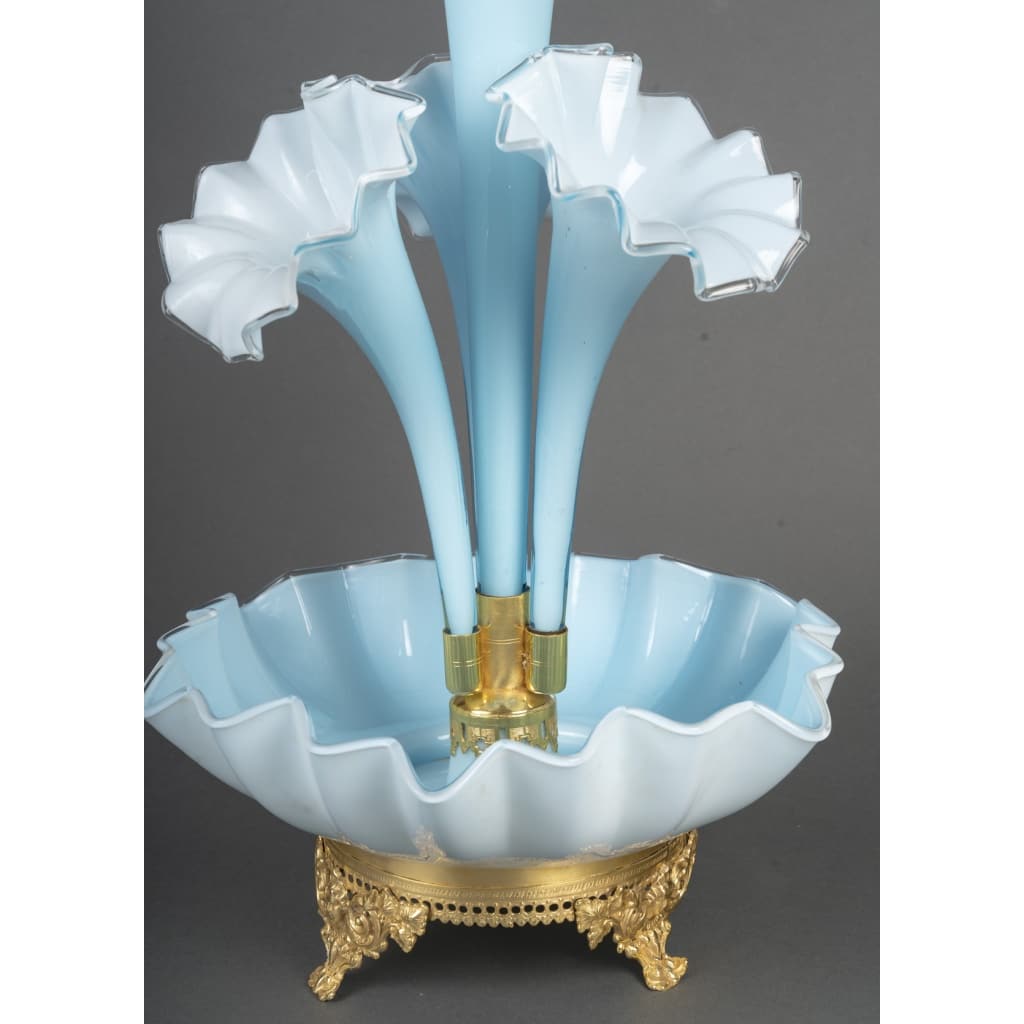 Fontaine décorative en opaline bleue et bronze doré – XIXᵉ siècle, style Napoléon III 5 Fontaine décorative en opaline bleue et bronze doré – XIXᵉ siècle, style Napoléon III 5