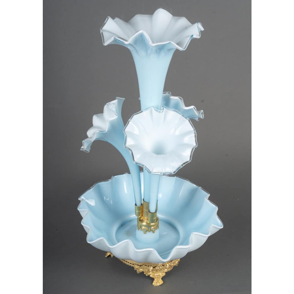 Fontaine décorative en opaline bleue et bronze doré – XIXᵉ siècle, style Napoléon III 7 Fontaine décorative en opaline bleue et bronze doré – XIXᵉ siècle, style Napoléon III 7