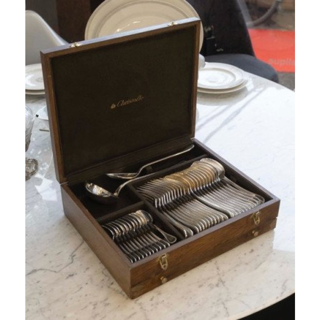 Christofle ménagère Perles pour 12 personnes (62 pièces) en métal argenté dans son coffre 13