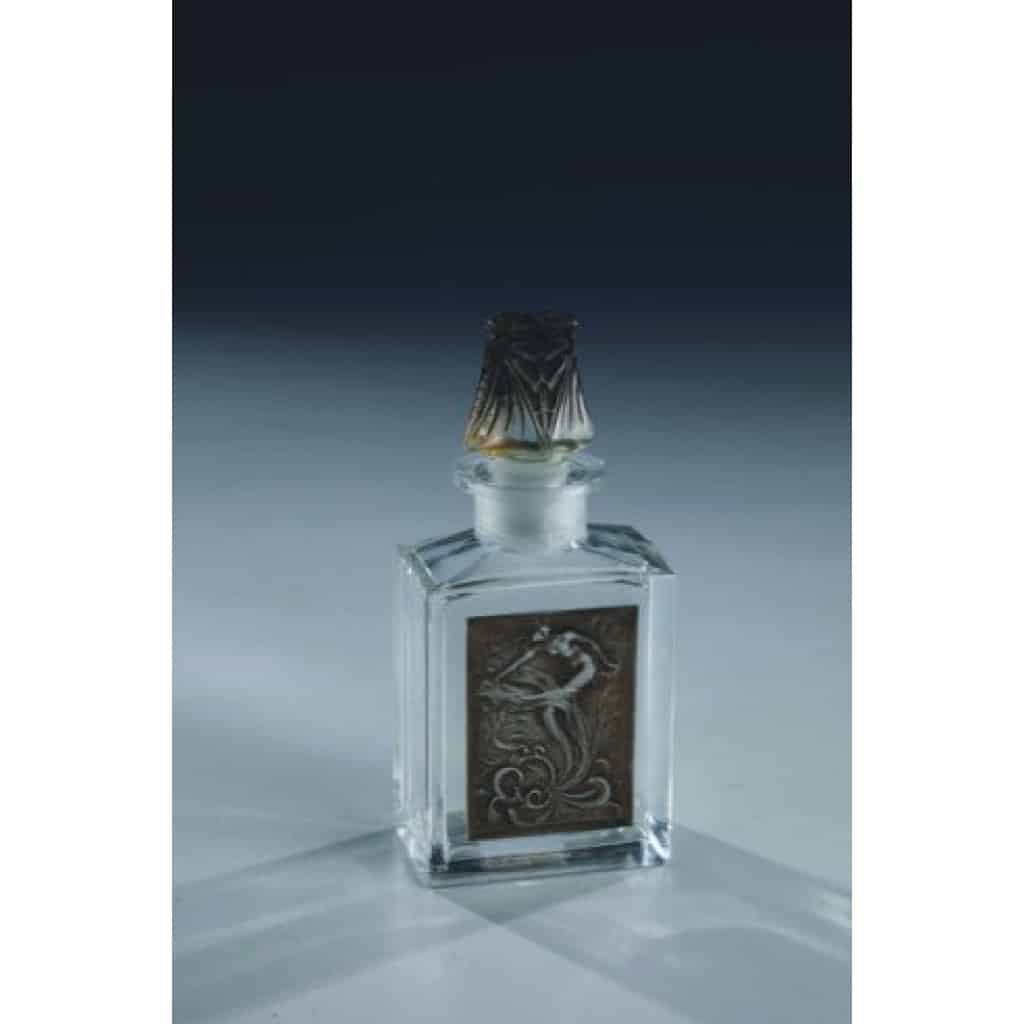 1912 René Lalique for Coty – ‘L’Effleurt’ Perfume Bottle 4 1912 René Lalique for Coty – ‘L’Effleurt’ Perfume Bottle 4