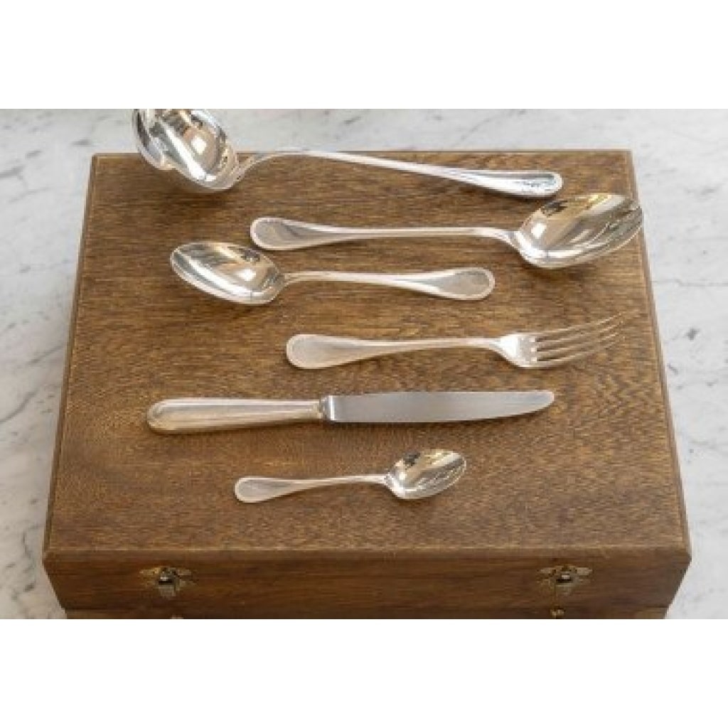 Christofle ménagère Perles pour 12 personnes (62 pièces) en métal argenté dans son coffre 11