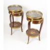 Guéridons en acajou et bronze doré, plateau en marbre – style Louis XV, de la 1er moitié XXᵉ. 11