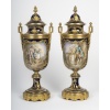 Paire de vases couverts en porcelaine et bronze doré – XIXᵉ siècle, style Napoléon III 12