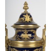 Paire de vases couverts en porcelaine et bronze doré – XIXᵉ siècle, style Napoléon III 14