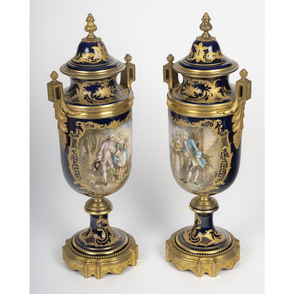Paire de vases couverts en porcelaine et bronze doré – XIXᵉ siècle, style Napoléon III 10