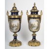 Paire de vases couverts en porcelaine et bronze doré – XIXᵉ siècle, style Napoléon III 17