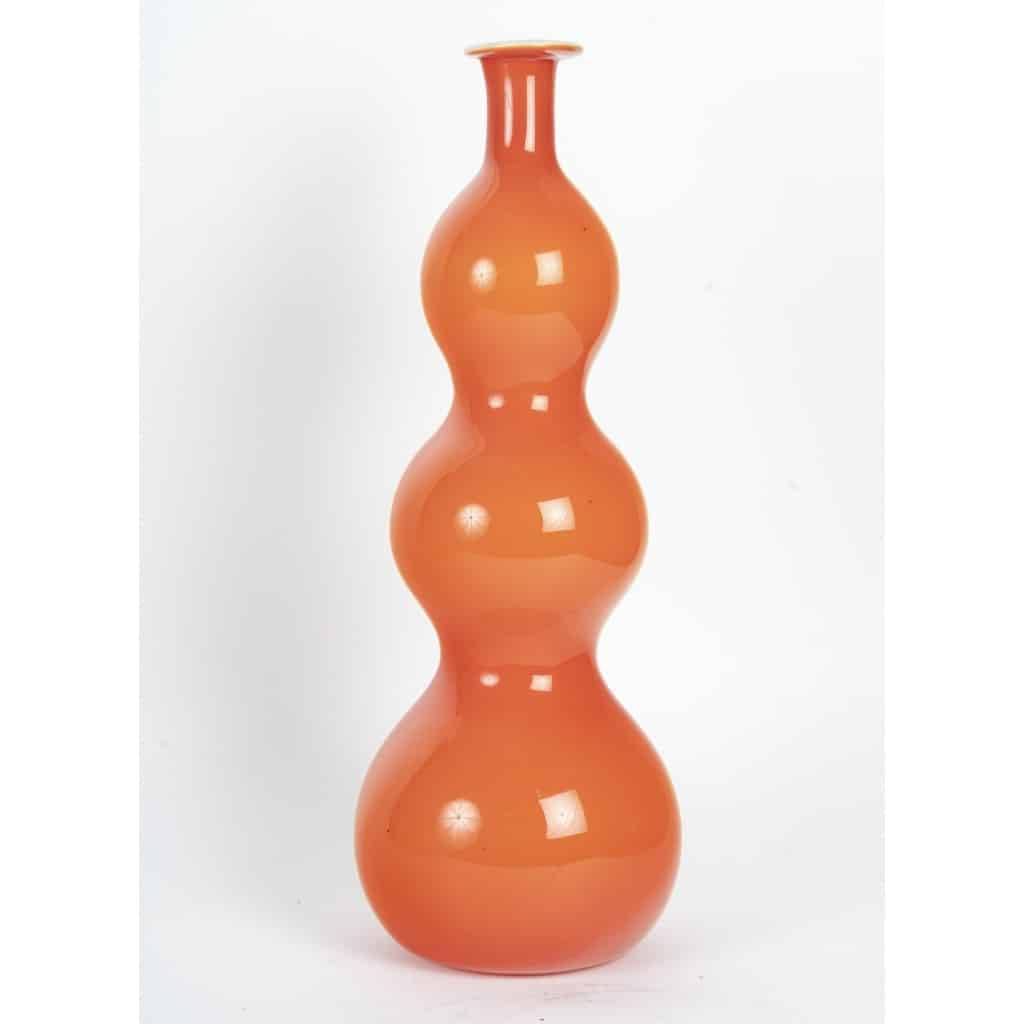 Important vase en verre orangé 2