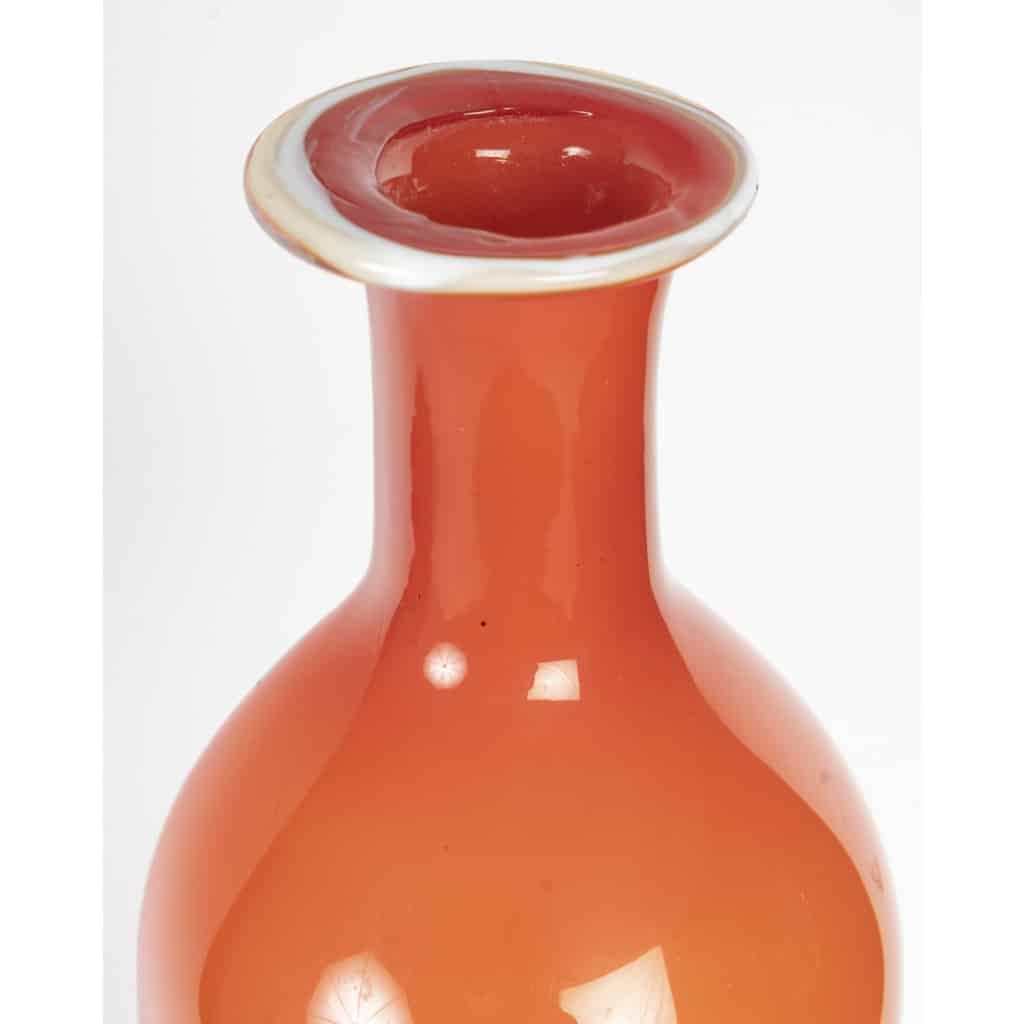 Important vase en verre orangé 5