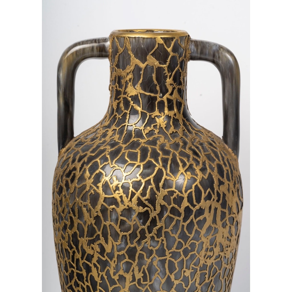 Grand vase amphore en céramique et laiton fondu des années 1950-60 7