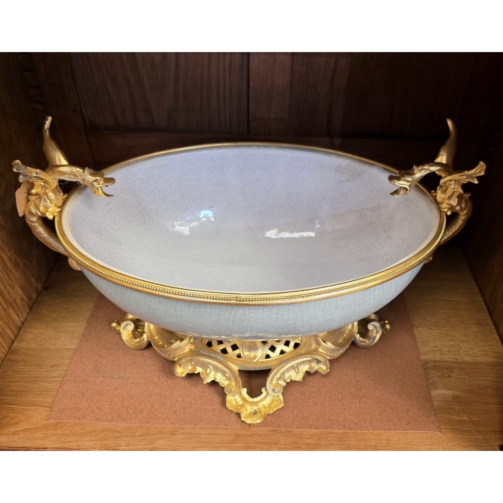 Coupe Centre de Table en Porcelaine montée bronze, circa 1880 5 Coupe Centre de Table en Porcelaine montée bronze, circa 1880 5