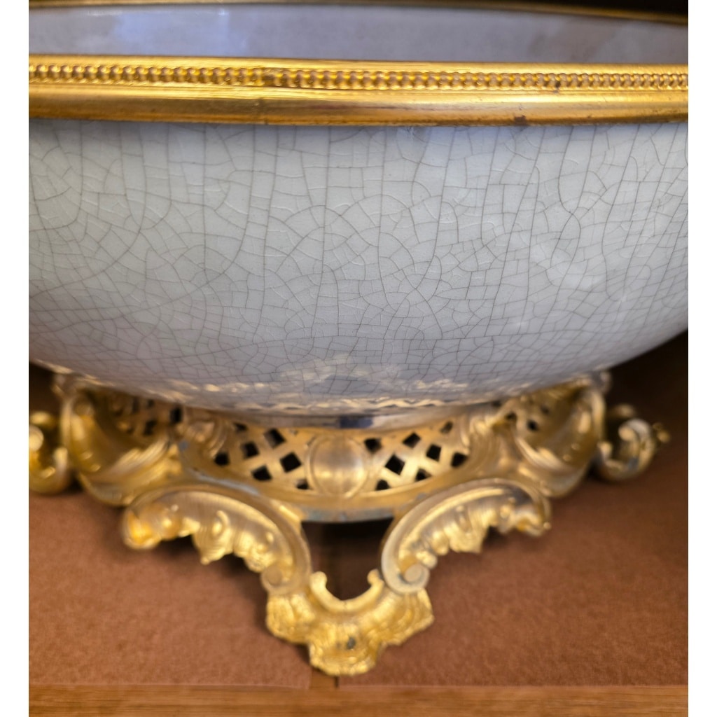 Coupe Centre de Table en Porcelaine montée bronze, circa 1880 10 Coupe Centre de Table en Porcelaine montée bronze, circa 1880 10