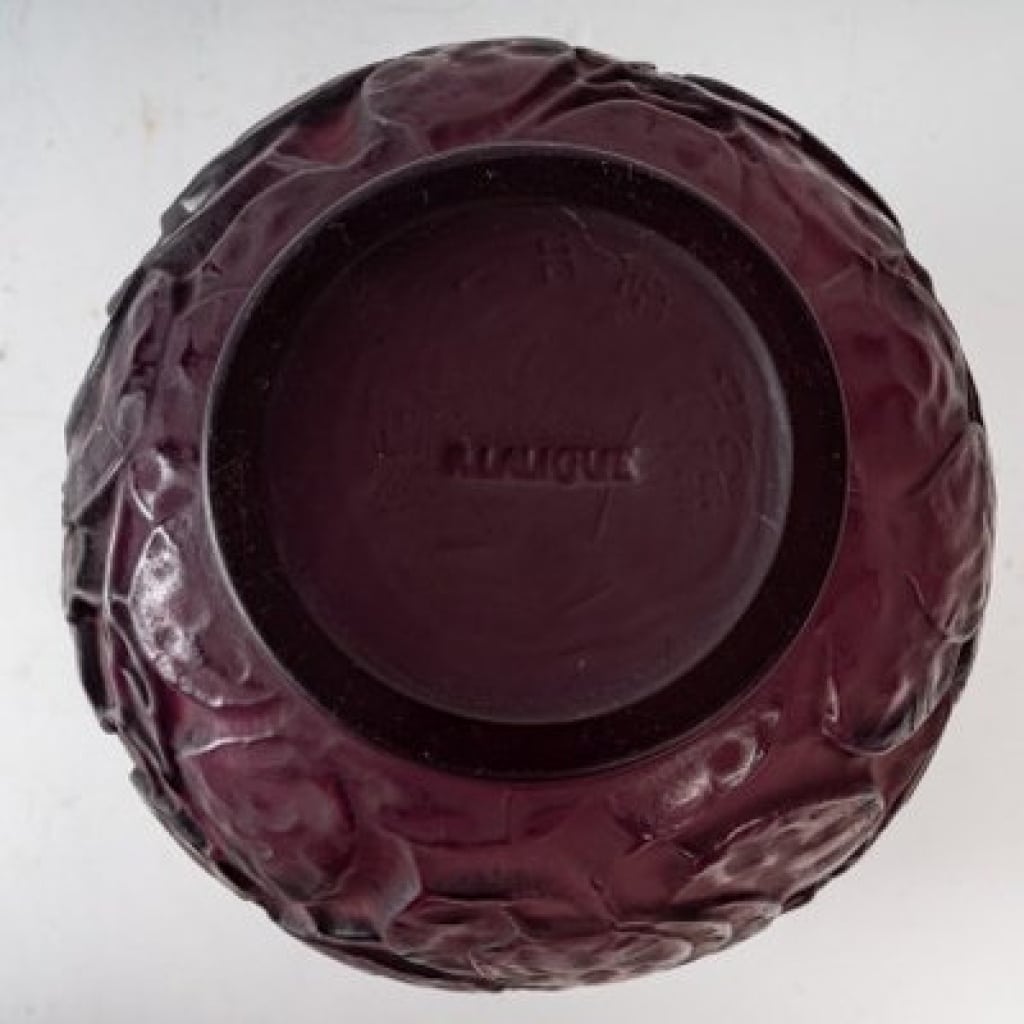 René Lalique : Vase « Monnaie du Pape » teinté Améthyste -1914 6 René Lalique : Vase « Monnaie du Pape » teinté Améthyste -1914 6