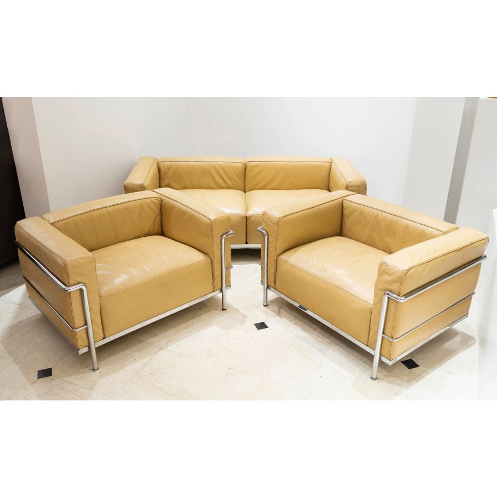 Canapé LC3 cuir gold de Le Corbusier & Cassina 8