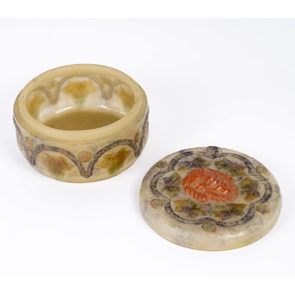 Boîte « Masques » pâte de verre de Gabriel ARGY-ROUSSEAU 5 Boîte « Masques » pâte de verre de Gabriel ARGY-ROUSSEAU 5