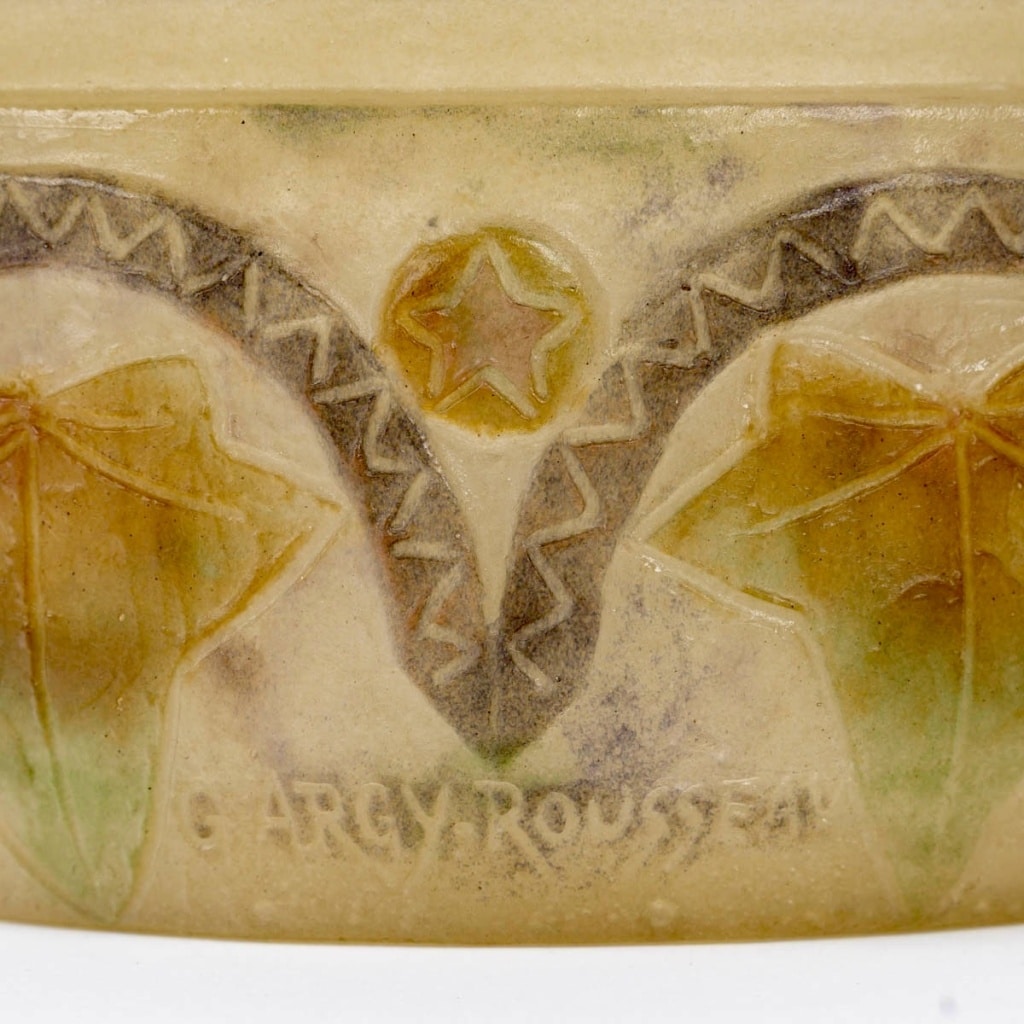 Boîte « Masques » pâte de verre de Gabriel ARGY-ROUSSEAU 8 Boîte « Masques » pâte de verre de Gabriel ARGY-ROUSSEAU 8