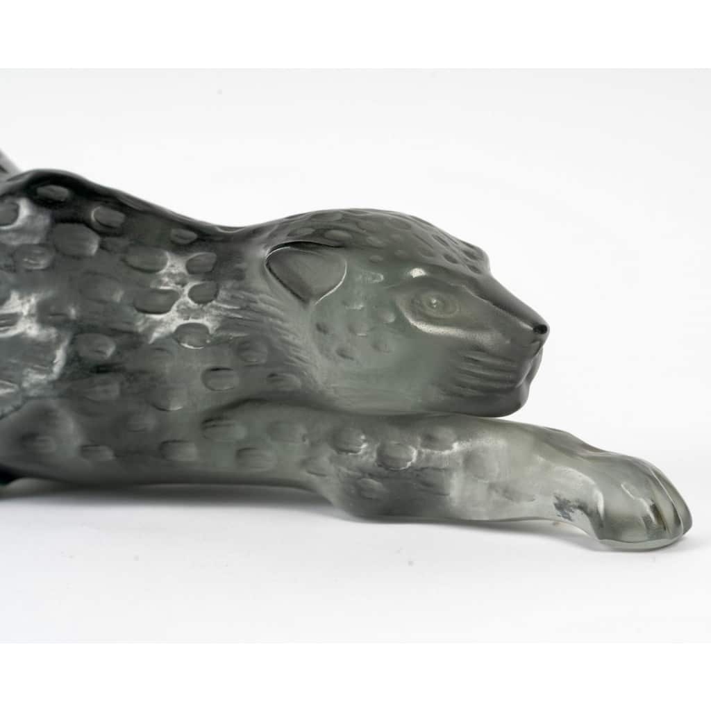 Sculpture « Panthère – Zeila » cristal gris de Marie-Claude LALIQUE 5